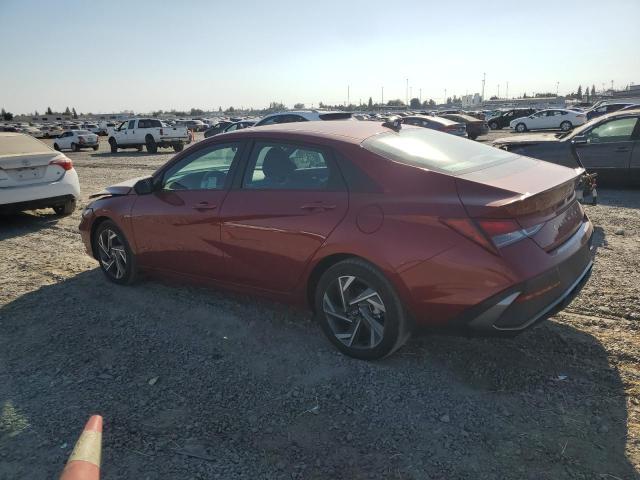 Фото 2 - HYUNDAI ELANTRA