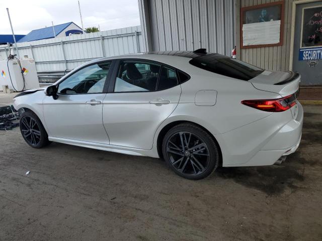 Фото 2 - TOYOTA CAMRY