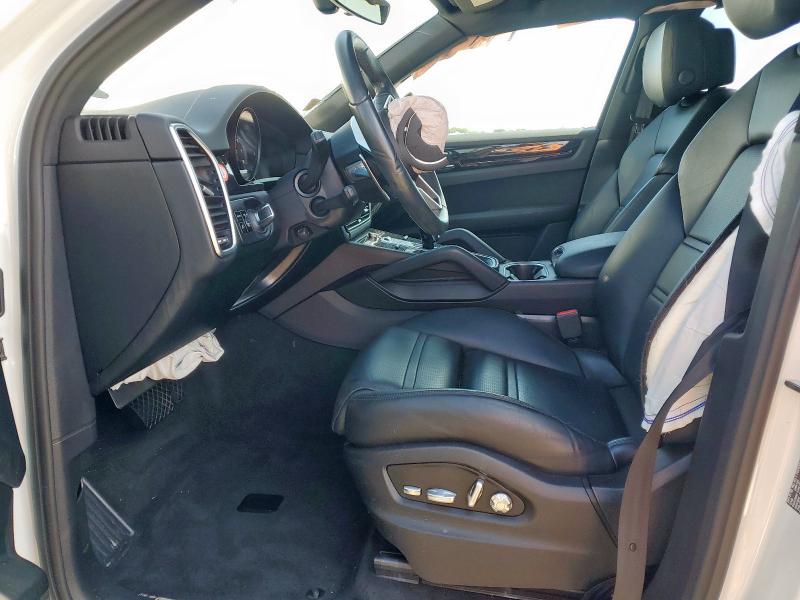 Фото 7 - PORSCHE CAYENNE