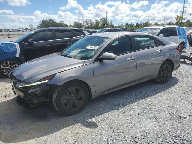 Фото 1 - HYUNDAI ELANTRA