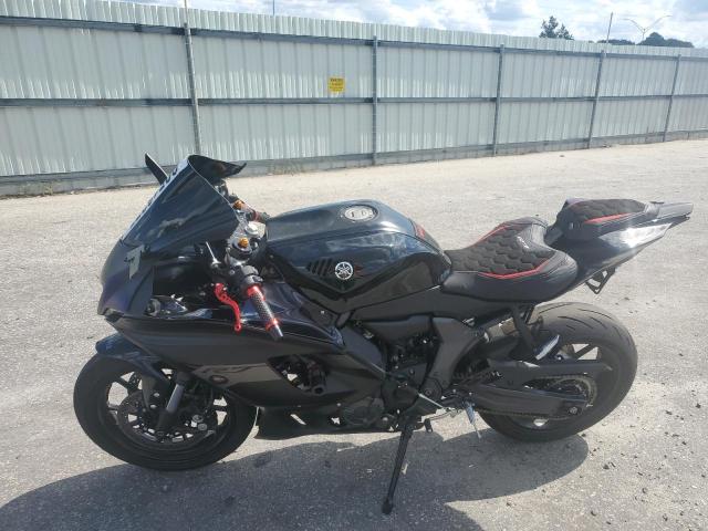 YAMAHA YZFR7 2025