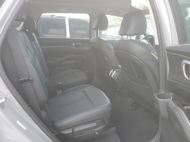 Фото 11 - KIA SORENTO