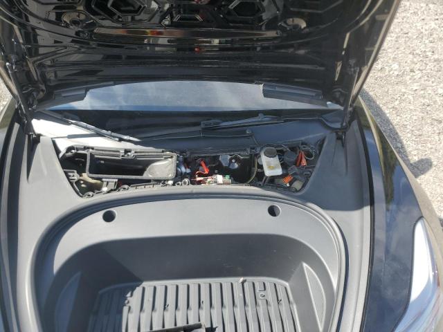 Фото 12 - TESLA MODEL 3