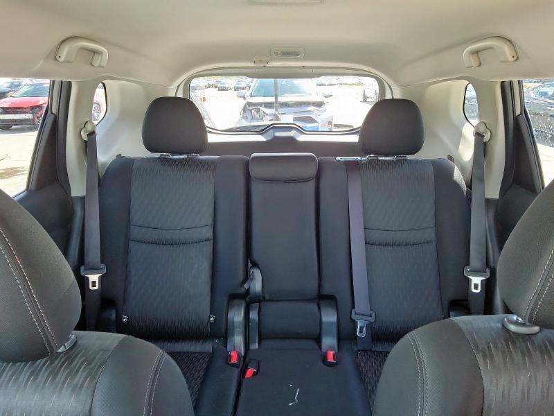 Фото 10 - NISSAN ROGUE