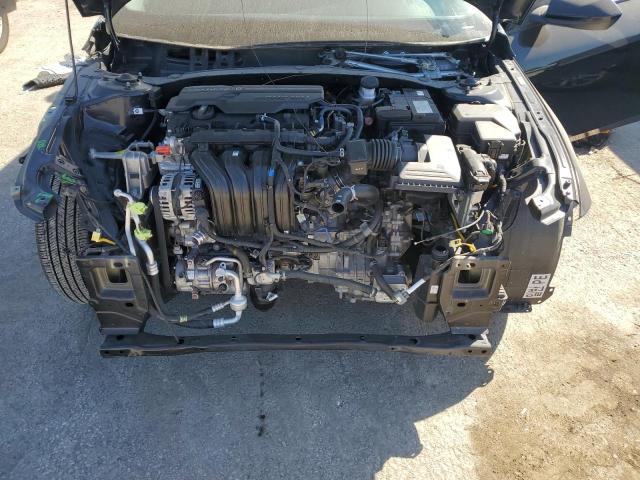 Фото 11 - HYUNDAI ELANTRA