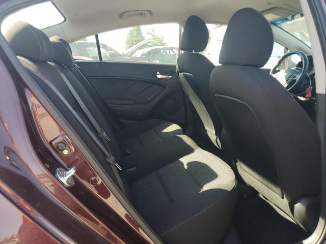 Фото 10 - KIA FORTE