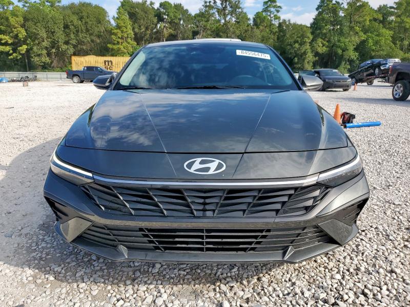 Фото 5 - HYUNDAI ELANTRA