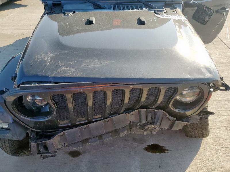 Фото 12 - JEEP WRANGLER