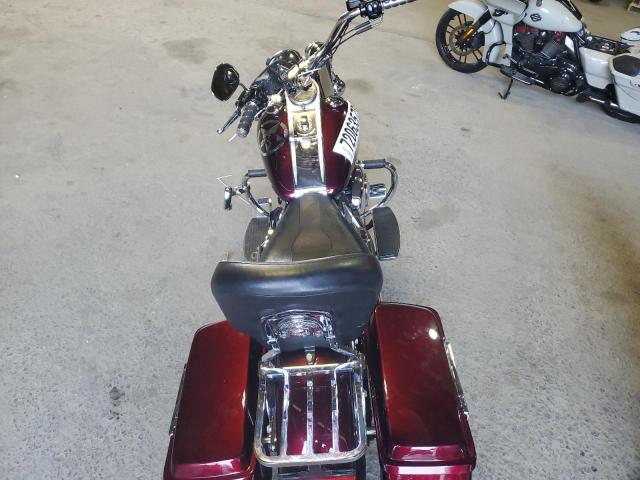 HARLEY-DAVIDSON FL 2005