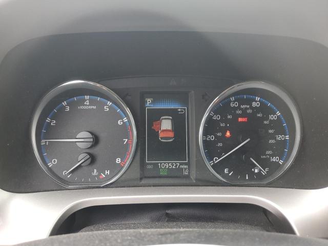 Фото 9 - TOYOTA RAV4