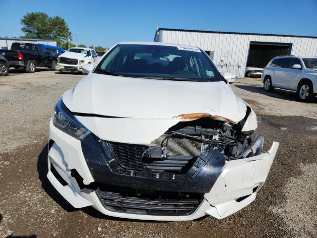 Фото 5 - NISSAN VERSA