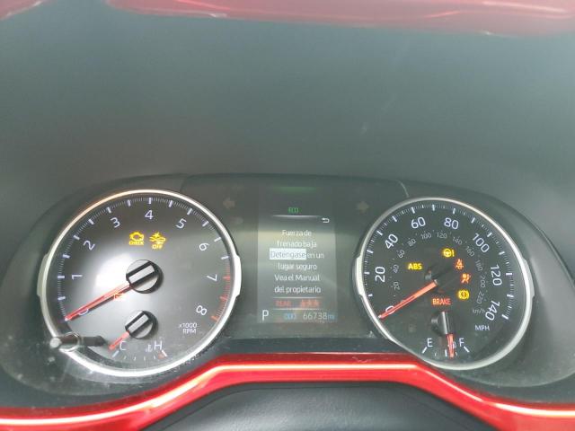 Фото 9 - TOYOTA RAV4