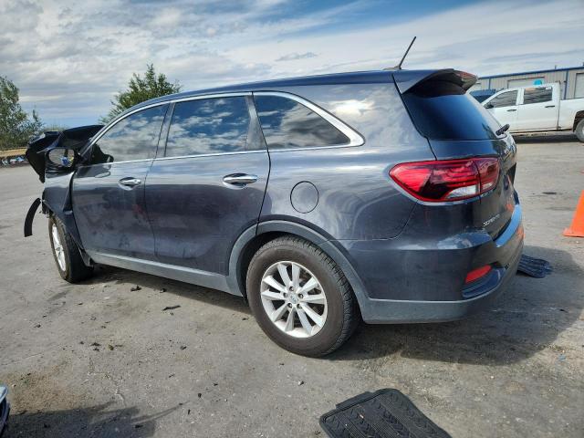 Фото 2 - KIA SORENTO