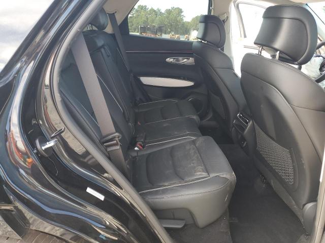 Фото 11 - GENESIS GV70 ADVAN