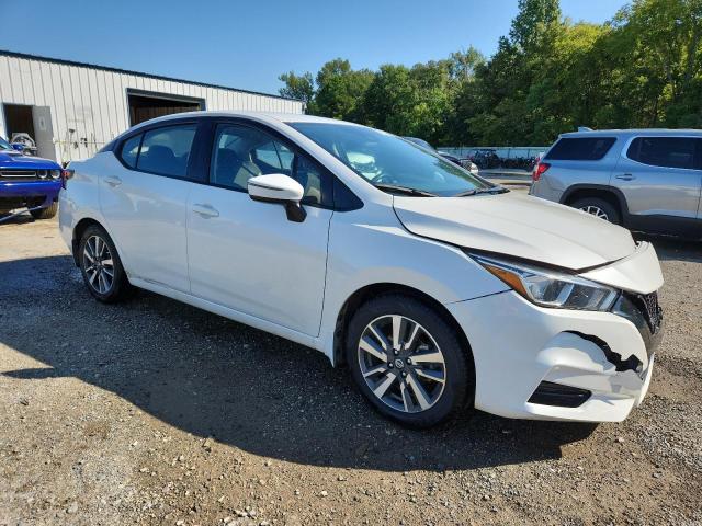 Фото 4 - NISSAN VERSA