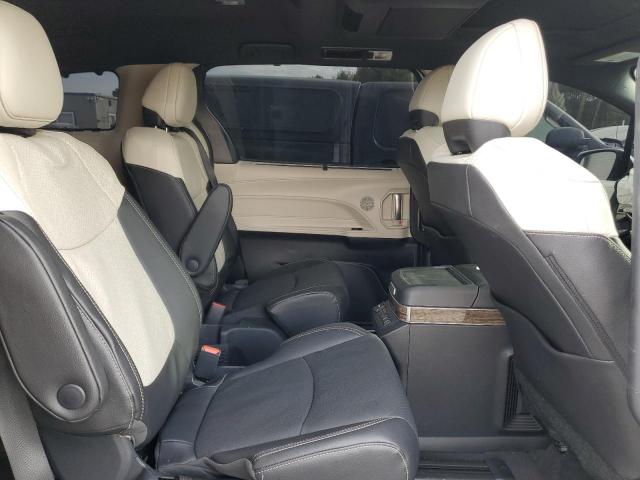 Фото 11 - TOYOTA SIENNA