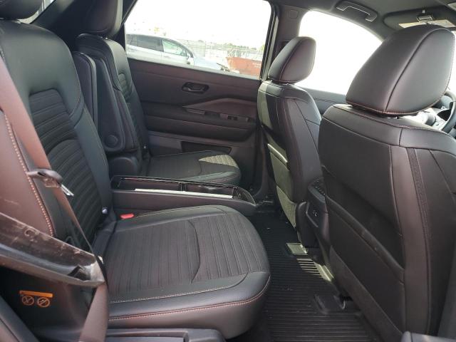 Фото 10 - NISSAN PATHFINDER