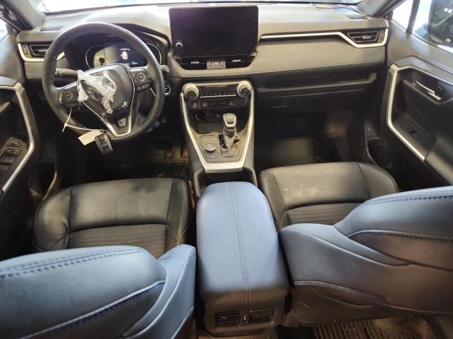 Фото 8 - TOYOTA RAV4