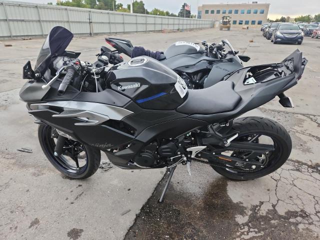KAWASAKI NINJA 500 2025