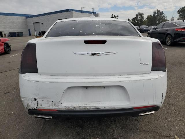 Фото 6 - CHRYSLER 300