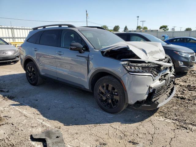 Фото 4 - KIA SORENTO