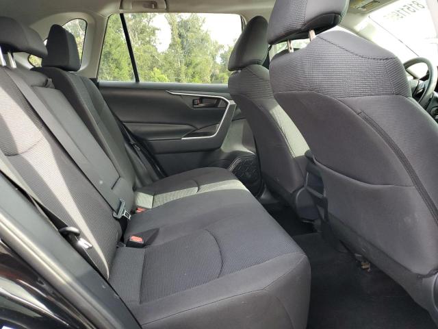 Фото 11 - TOYOTA RAV4