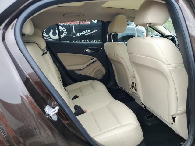 Фото 10 - MERCEDES-BENZ GLA-CLASS