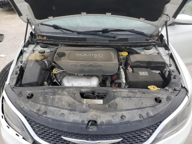 Фото 11 - CHRYSLER 200