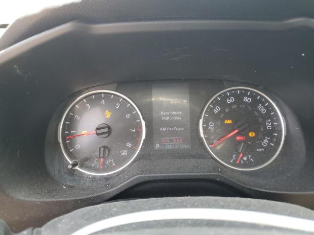 Фото 9 - TOYOTA RAV4