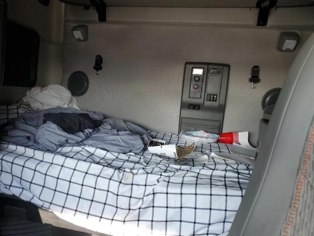 Фото 6 - VOLVO All Models