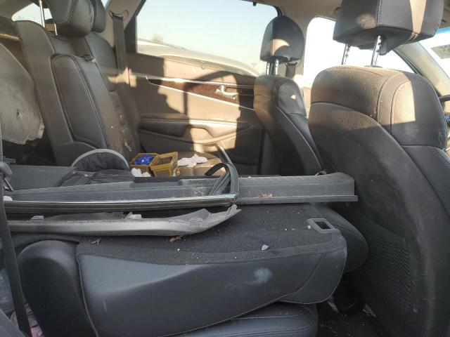 Фото 11 - KIA SORENTO