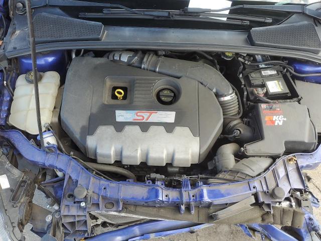 Фото 11 - FORD FOCUS