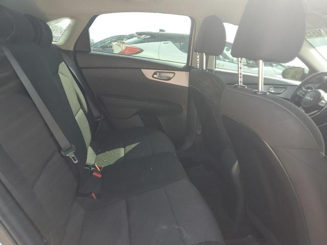 Фото 10 - KIA FORTE