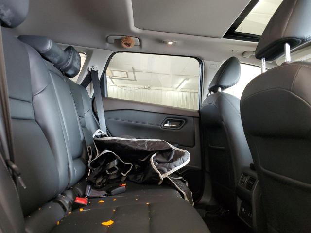 Фото 11 - NISSAN ROGUE