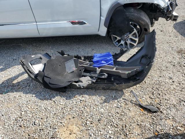 Фото 13 - TOYOTA RAV4