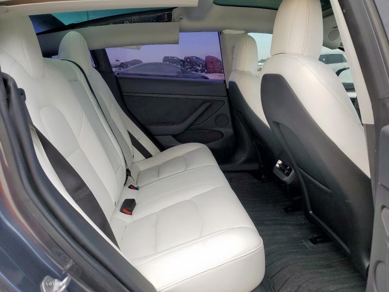 Фото 10 - TESLA MODEL 3