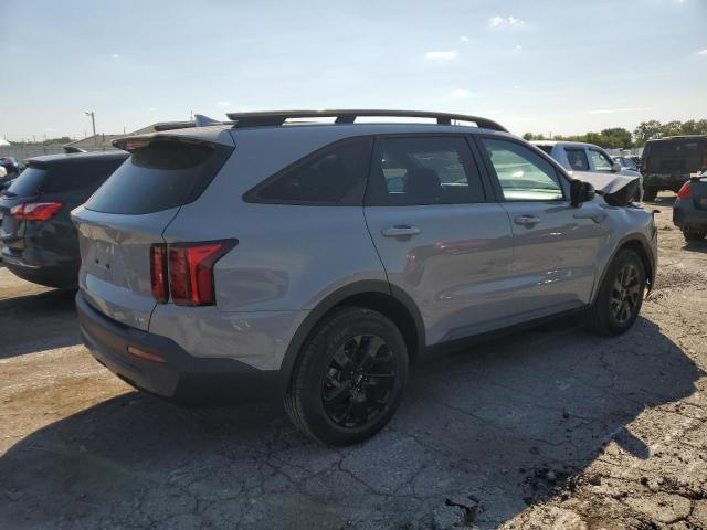 Фото 3 - KIA SORENTO