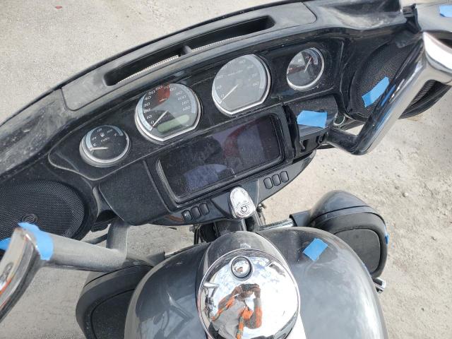 HARLEY-DAVIDSON FL 2022