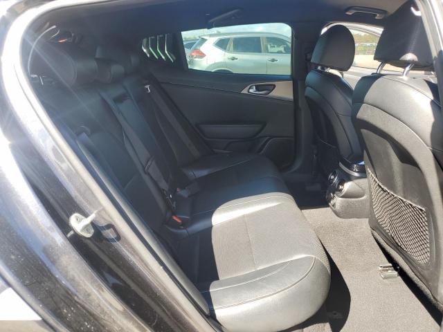 Фото 10 - KIA STINGER