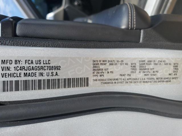 Фото 13 - JEEP GRAND CHER