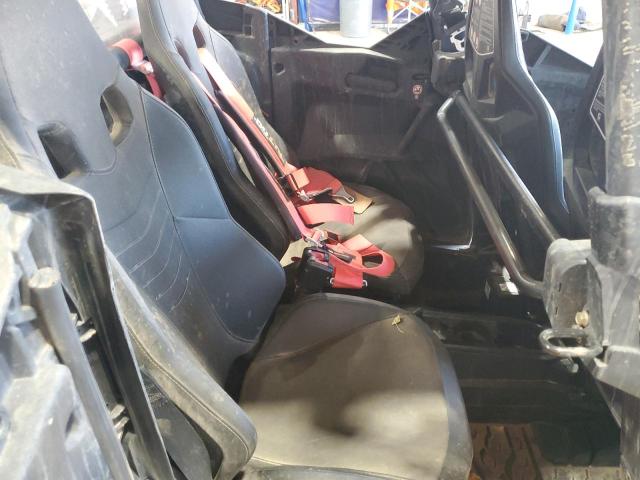 CAN-AM COMMNDR XT 2024