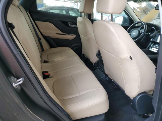 Фото 10 - JAGUAR F-PACE