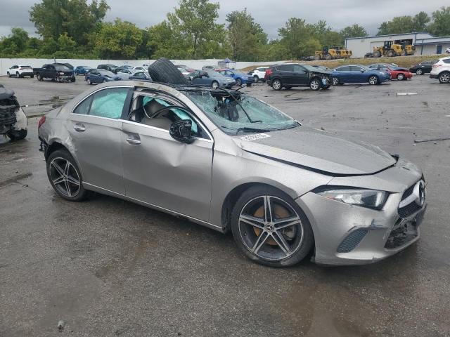 Фото 4 - MERCEDES-BENZ A-CLASS