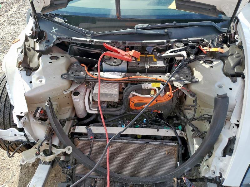 Фото 11 - TESLA MODEL 3