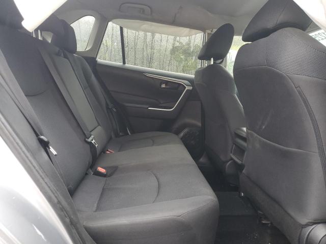 Фото 11 - TOYOTA RAV4