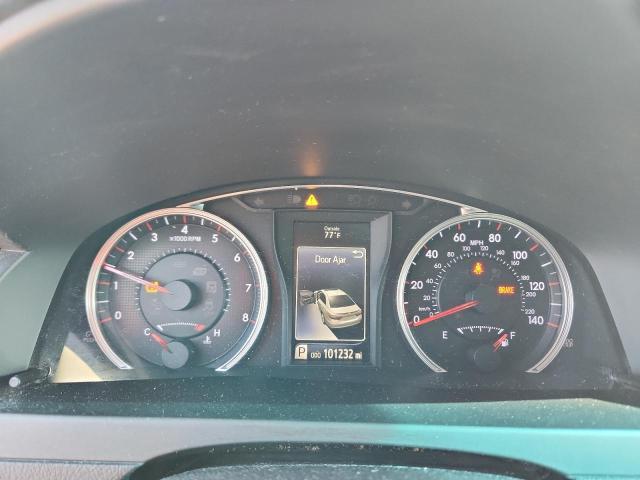 Фото 9 - TOYOTA CAMRY