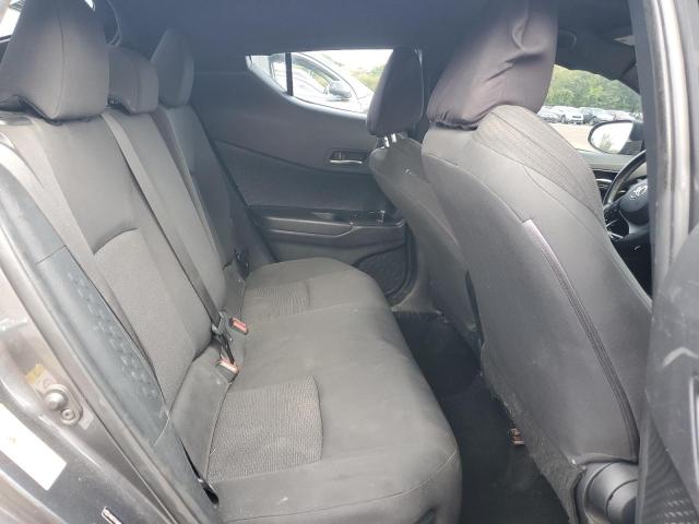 Фото 10 - TOYOTA C-HR