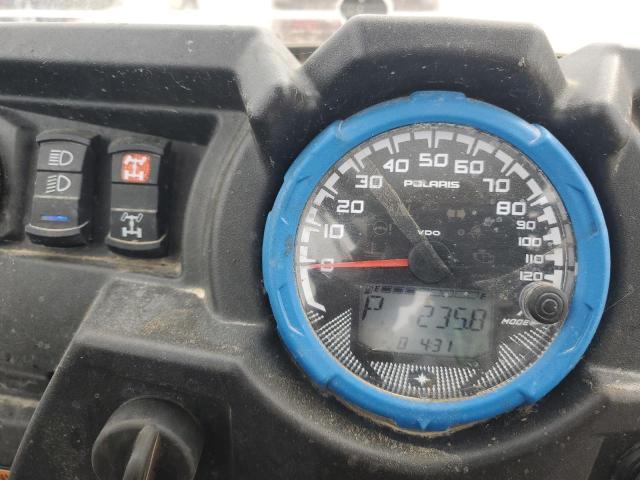 POLARIS SIDEBYSIDE 2015