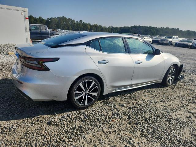 Фото 3 - NISSAN MAXIMA