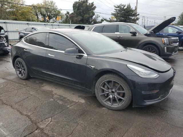 Фото 4 - TESLA MODEL 3